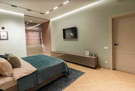 Современная квартира в новом доме в Центре города Одеса