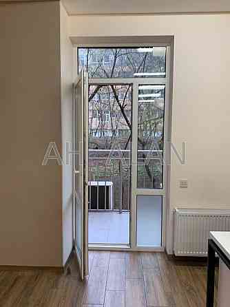 Оренда офісне приміщення на Євгена Коновальця вул., 36Е поверх - 2/14 Київ