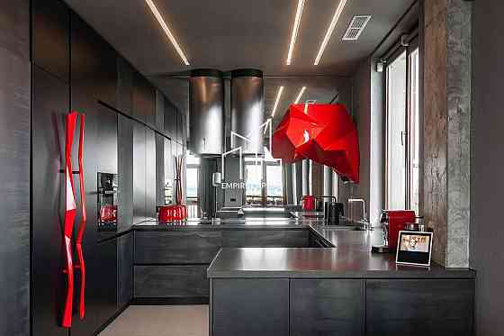 Оренда Квартира 5-кімнатна, 5/6 поверх на вул. Нахила L'viv