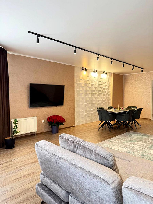 Продаж Квартира 3-кімнатна, 15/22 поверх на Дегтярівська вул., д. 25а Київ - фото 1