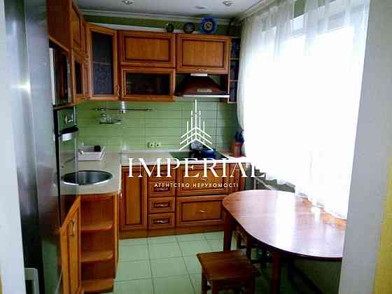 Оренда Квартира 3-кімнатна, 5/9 поверх на вул. Оболонський Kiev