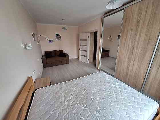 Оренда Квартира 1-кімнатна, 20/25 поверх на Гмирі, 12б Kiev