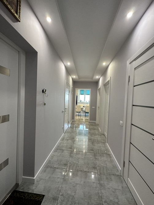 Продаж Квартира 2-кімнатна, 17/24 поверх на Драгоманова вул., д. 10 Київ - фото 1