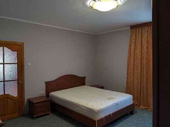 Оренда Квартира 2-кімнатна, 3/17 поверх на проспект Берестейський, 125 Київ