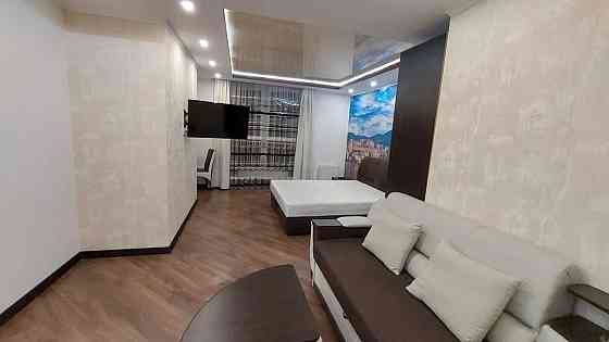 Оренда Квартира 1-кімнатна, 11/25 поверх на вул. Драгоманова, 2б Киев