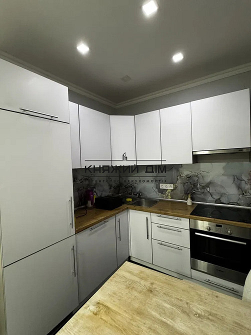 Продаж Квартира 1-кімнатна, 5/5 поверх на Бастионная ул. Київ - фото 2