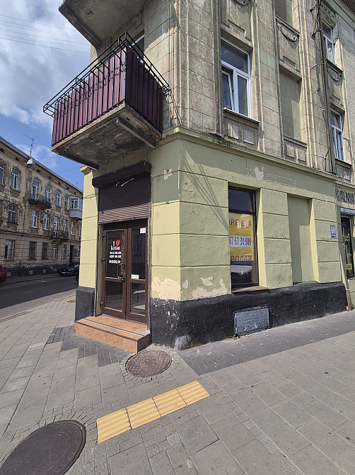 Продаж приміщення вільного призначення на вул. Хмельницького Богдана приміщень - 2, поверх - 1/3 Львів - фото 1