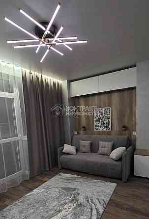 Продаж Квартира 3-кімнатна, 14/14 поверх на вул. Героїв Харкова Харків