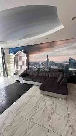 Продаж Квартира 3-кімнатна, 19/23 поверх на вул. Отакара Яроша Харьков