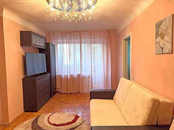 Оренда Квартира 2-кімнатна, 3/5 поверх на Князів Острозьких,, 36 Kiev