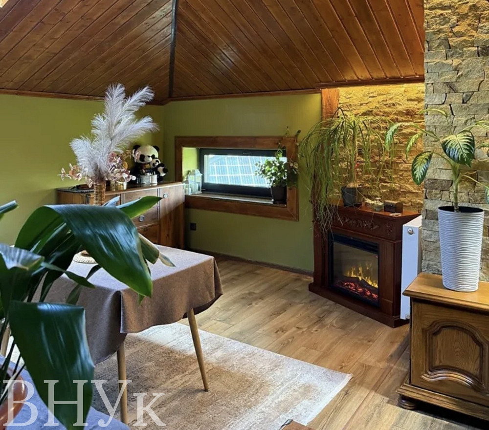 Продаж Квартира 1-кімнатна, 4/4 поверх на Університетська, 12 Ужгород - изображение 2