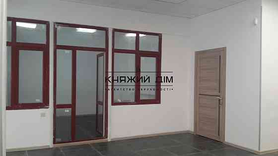 Оренда офісне приміщення на Коновальца Евгения ул. поверх - 1/16 Киев