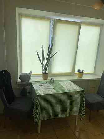 Оренда Квартира 1-кімнатна, 4/5 поверх на Воскресенський проспект, 42 Київ