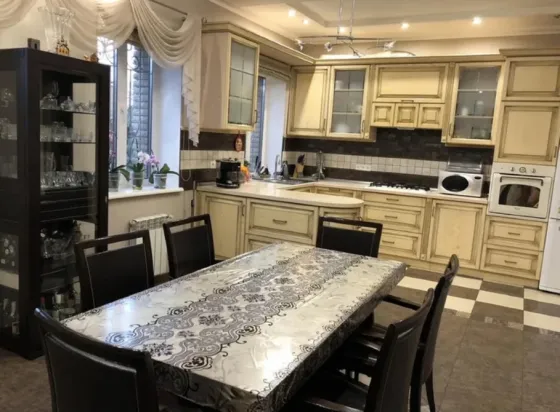 Продам. Дом 550м.кв. 18 соток. Клочко-6. ул.Иркутская. Днепр