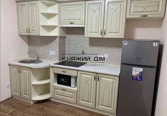 Оренда Квартира 1-кімнатна, 19/25 поверх на Ревуцкого ул. Kiev