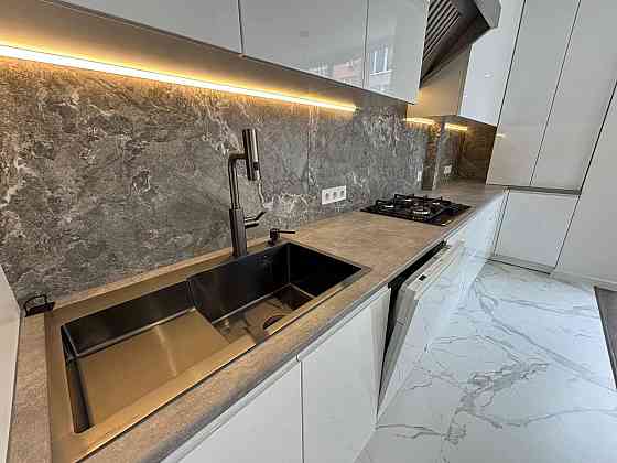 Продаж Квартира 3-кімнатна, 5/10 поверх на Бельведерська вул., 23 Івано-Франківськ