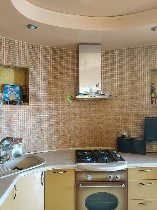 Трехкомнатная квартира в районе Вузовского. Одеса - фото 1