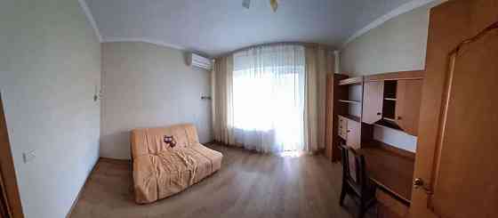 Оренда Квартира 3-кімнатна, 3/16 поверх на ул. Ревуцкого, 18 Kiev