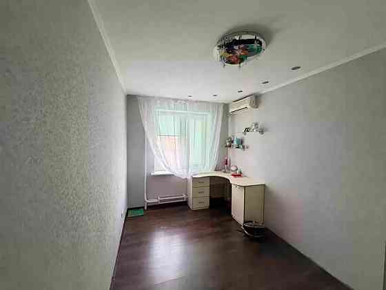 Продаж Квартира 2-кімнатна, 3/10 поверх на Беляева Замполита ул., 16 Дніпро