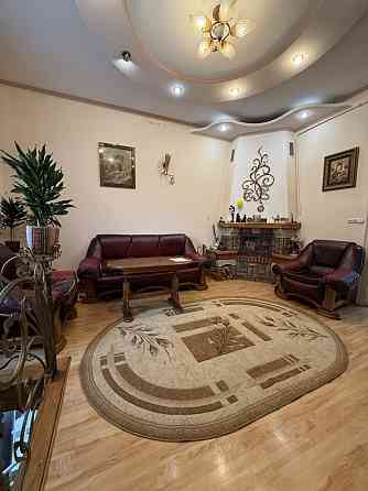 Продаж Квартира 3-кімнатна, 1/3 поверх на Шевченка вул., 85 Івано-Франківськ