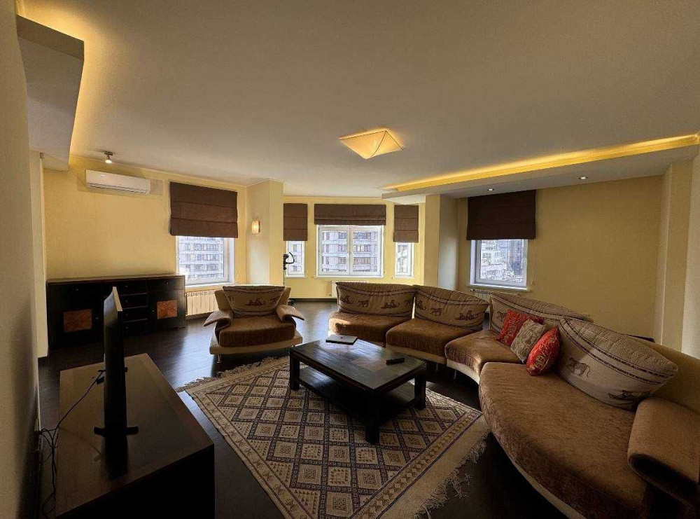 Продаж Квартира 3-кімнатна, 10/14 поверх на Паньківська вул., д. 27/78 Київ - фото 1