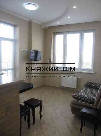 Оренда Квартира 3-кімнатна, 13/25 поверх на Лебедева Николая ул. Kiev