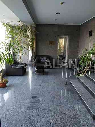 Оренда офісне приміщення на Хохлових Сім'ї вул., 15 поверх - 4/10 Київ