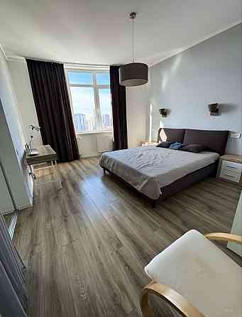 Продаж Квартира 1-кімнатна, 24/25 поверх на Генерала Шаповала вул., д. 2А Київ