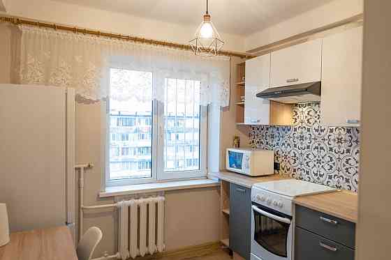 Оренда Квартира 2-кімнатна, 9/9 поверх на Ентузіастів, 12 Київ