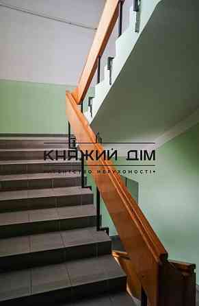 Продаж приміщення вільного призначення на Полевая ул. поверх - 1/5 Київ