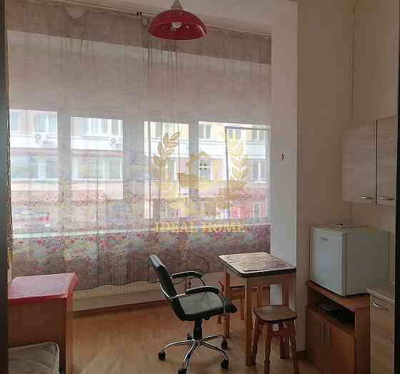 Продаж Квартира 1-кімнатна, 2/17 поверх на Евгения Харченко ул., 47 Kiev