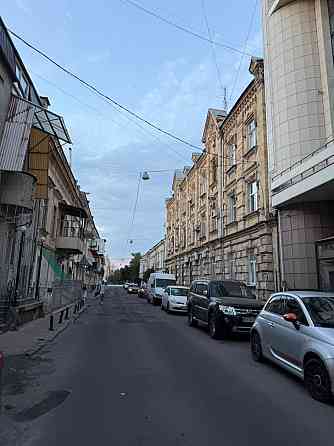 Продається 2 кімнатна квартира на Лєхе Качинського. Odessa