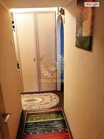 Продаж Квартира 3-кімнатна, 3/5 поверх на Вавиловых ул., 16/12 Киев