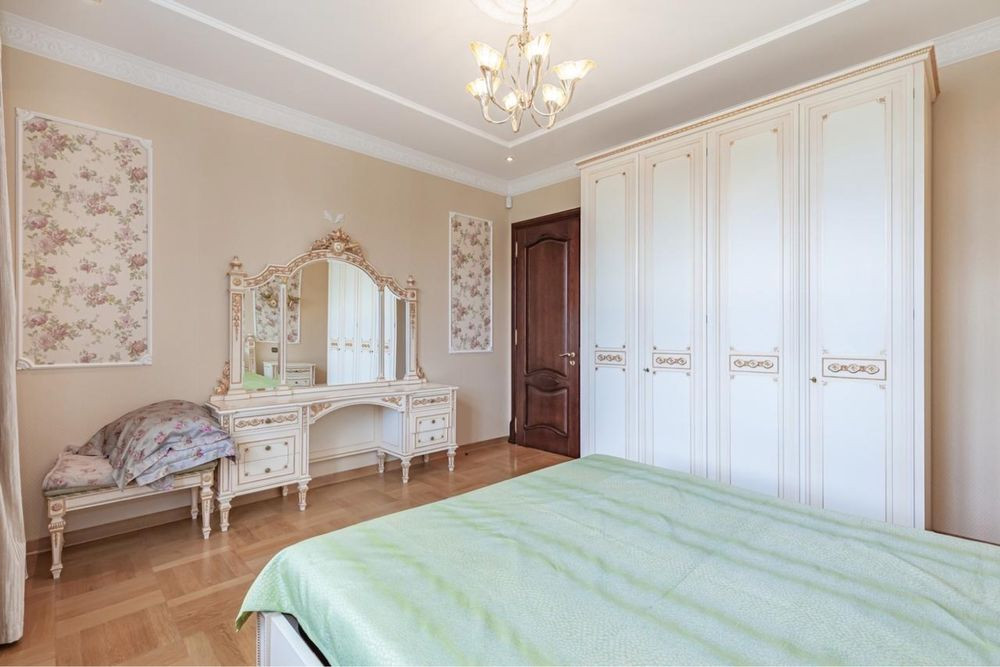 Продаж Квартира 4-кімнатна, 5/9 поверх на Гончара Олеся вул., д. 26 Kiev - photo 4