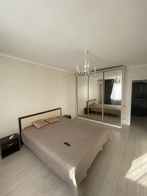 Оренда Квартира 2-кімнатна, 22/25 поверх на вул. Анни Ахматової, 28 Киев - изображение 1