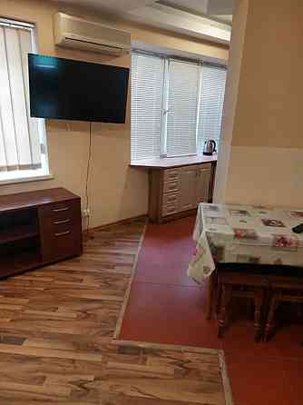 Оренда Квартира 3-кімнатна, 1/9 поверх на Харківське шосе, 21/3 Київ