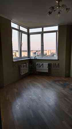 Оренда Квартира 3-кімнатна на Бориспольская ул. Киев