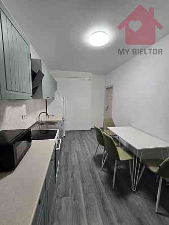 Оренда Квартира 2-кімнатна, 10/10 поверх на Гленца Uzhhorod