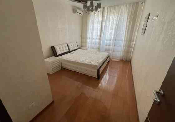 Оренда Квартира 3-кімнатна, 19/24 поверх на Армейская ул., 11 Одеса