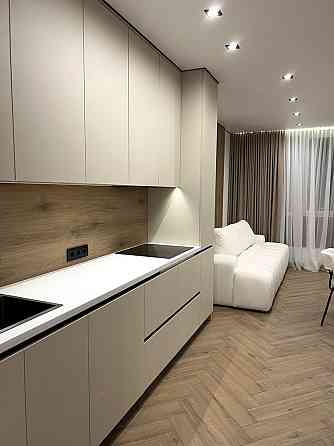 Продаж Квартира 2-кімнатна, 16/25 поверх на Всеволода Змієнка вул., д. 15/23 Київ