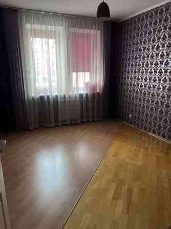 Оренда Квартира 2-кімнатна, 17/18 поверх на Урлівська, 8а Киев