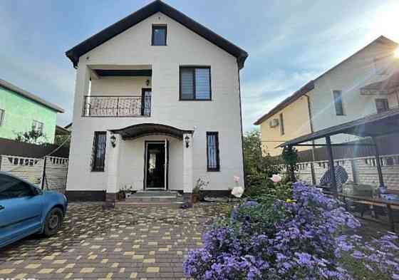 3-кімнатний будинок на Червоному Хуторі. 