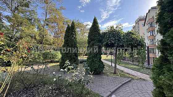 Оренда Будинок 22-кімнатний на Польова вул., 61 Київ