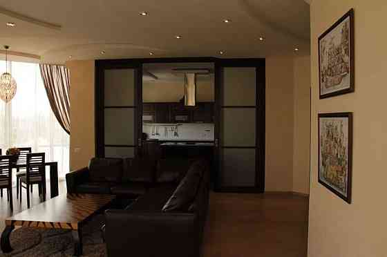 Продаж Квартира 3-кімнатна, 5/22 поверх на Говорова ул., 18 Одеса