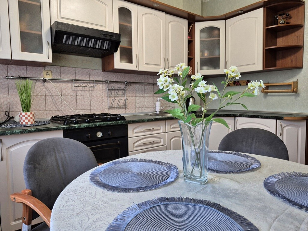 Оренда Квартира 3-кімнатна, 5/10 поверх на улица Драгоманова, д.25 Kiev - photo 1