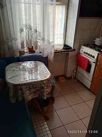 Оренда Квартира 3-кімнатна, 2/5 поверх на улица Уинстона Черчилля (Красноткацкая), д.27/2 Київ