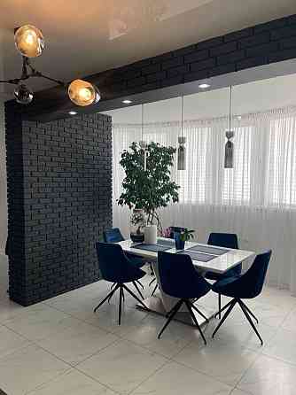 Продаж Квартира 3-кімнатна, 9/25 поверх на Максимовича Михайла вул., д. 3г Kiev