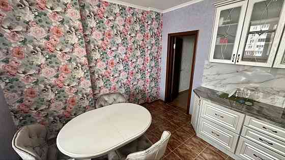 Продаж Квартира 2-кімнатна, 17/25 поверх на Пчілки Олени вул., д. 2-А Kiev