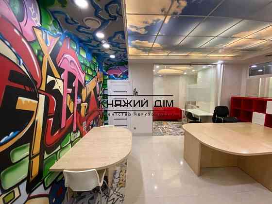 Оренда офісне приміщення на Щорса ул. поверх - 1/17 Kiev