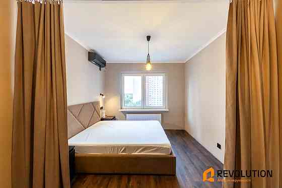 Оренда Квартира 1-кімнатна, 11/24 поверх на вул.Юлії Здановської, 85Б Київ